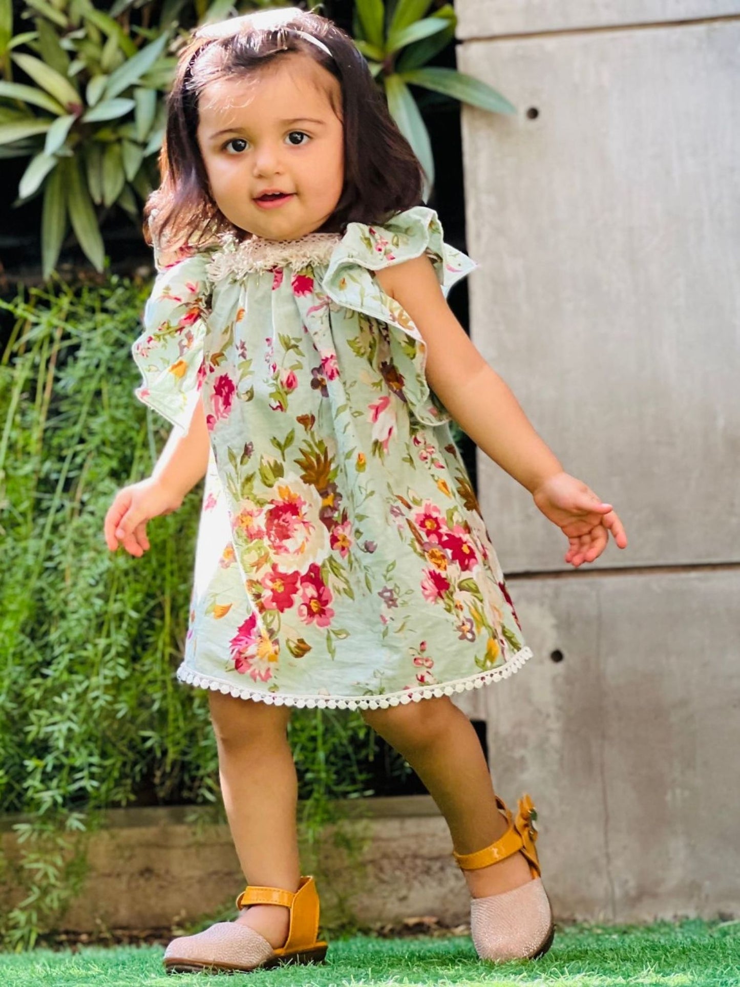 FRILLED SHOULDER STRAP CROCHET DRESS