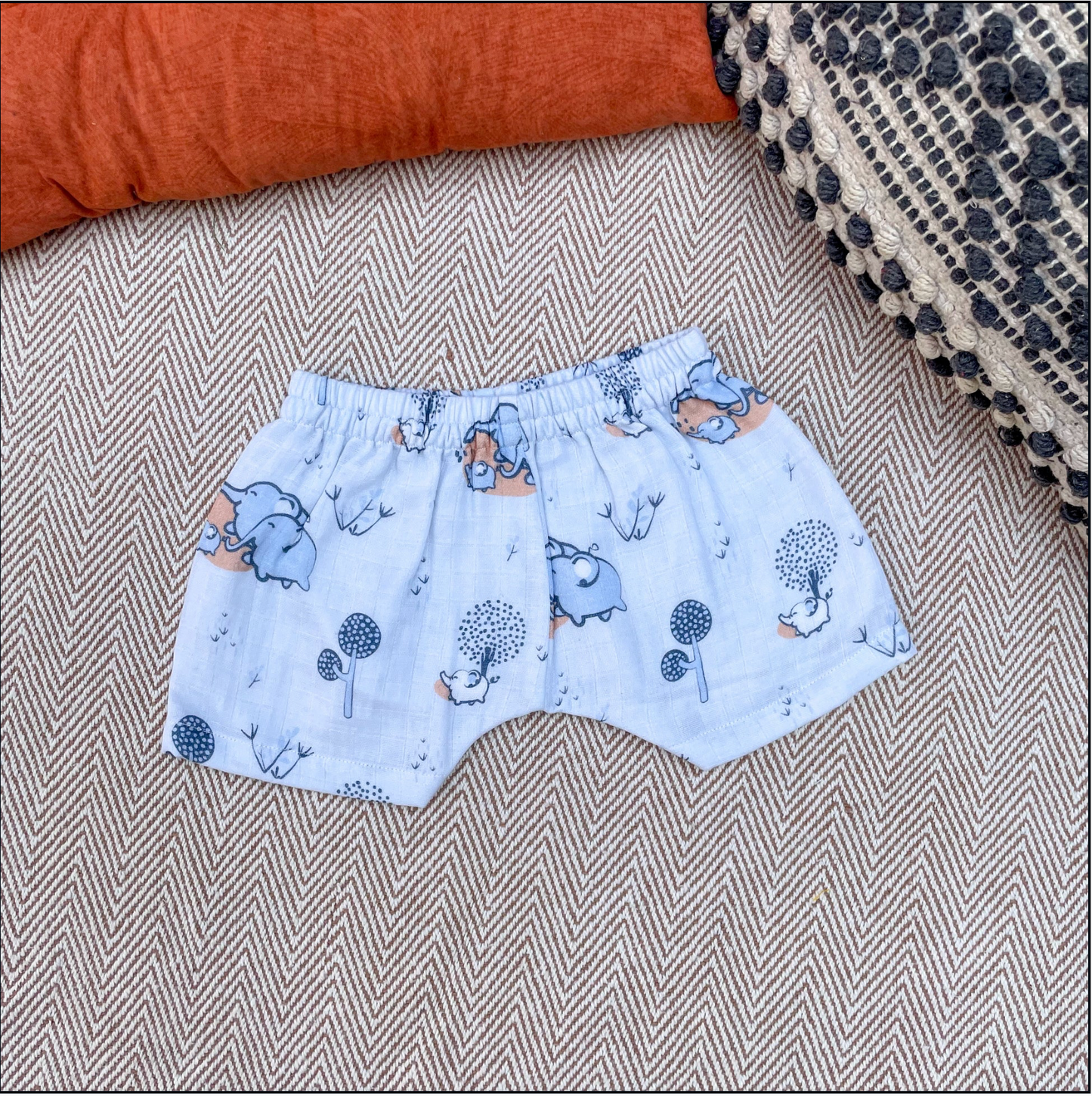 Sleeveless Shirt and Shorts Set (3-6 Months)